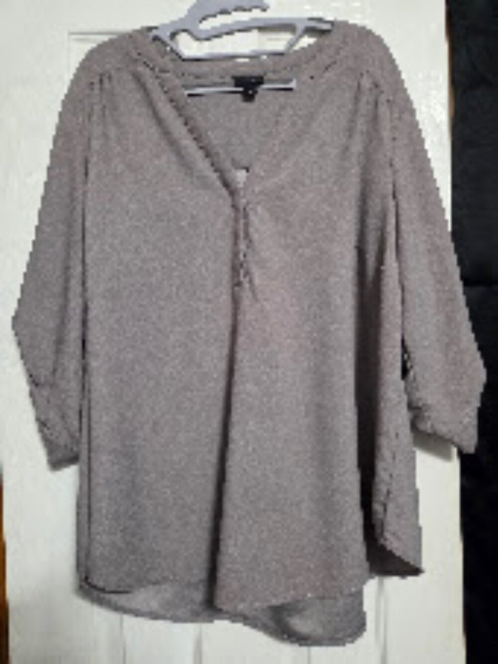 Torrid Harper Taupe Gray Roll Tab Sleeve Blouse Size 2 2X